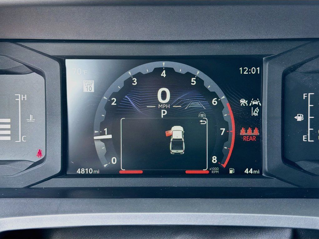 Used 2026 Toyota Tacoma SR5 AWD/4WD image 18