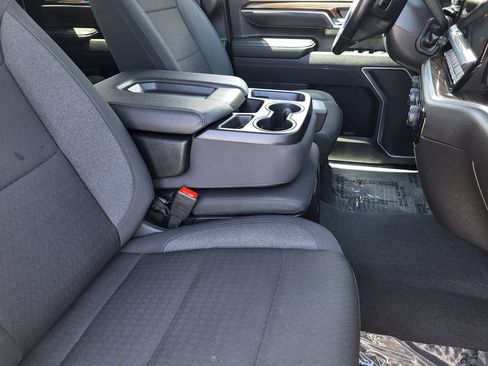 Used 2025 Chevrolet Silverado 2500 LT w/ Convenience Package AWD/4WD image 11