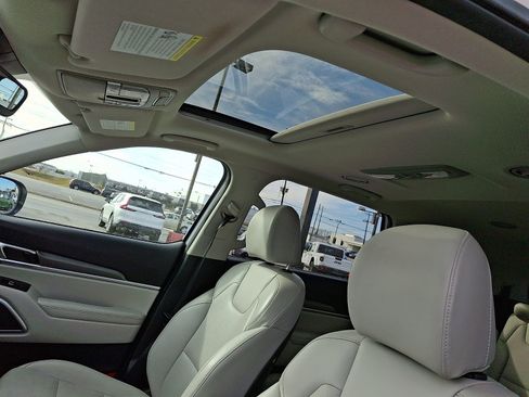 Used 2021 Kia Telluride S image 15
