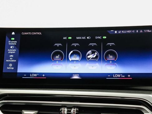 Used 2023 BMW 330i Sedan w/ M Sport Package RWD image 15
