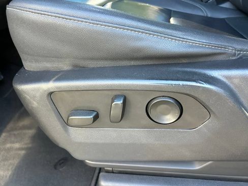 Used 2023 GMC Sierra 1500 SLT w/ SLT Premium Plus Package RWD image 28