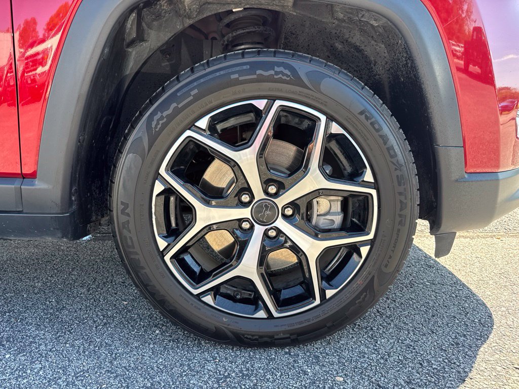 Used 2025 Jeep Compass Limited AWD/4WD image 33