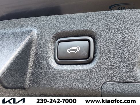 Used 2023 Hyundai Santa Fe SEL FWD image 10