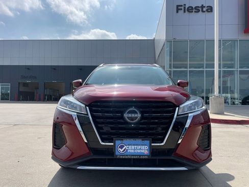 Certified 2024 Nissan Kicks SV FWD image 1