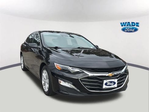 Used 2024 Chevrolet Malibu LT image 3