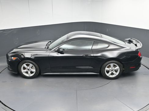 Used 2015 Ford Mustang Coupe image 37