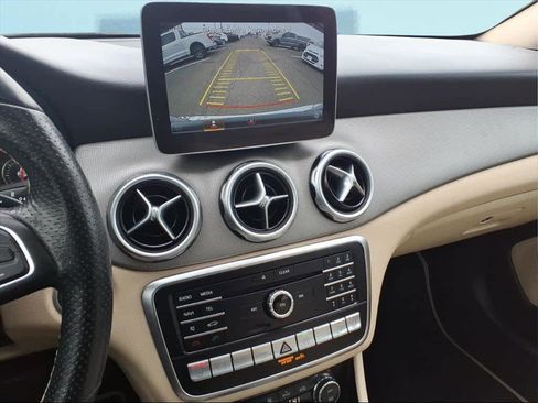 Used 2019 Mercedes-Benz GLA 250 4MATIC image 25