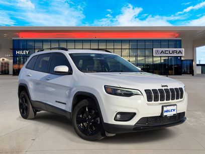 Used 2019 Jeep Cherokee Latitude Plus