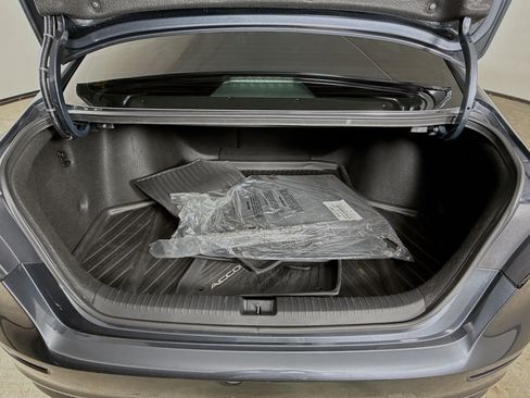 Certified 2023 Honda Accord EX image 32