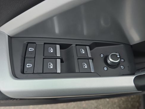 New 2025 Audi Q3 2.0T Premium image 27