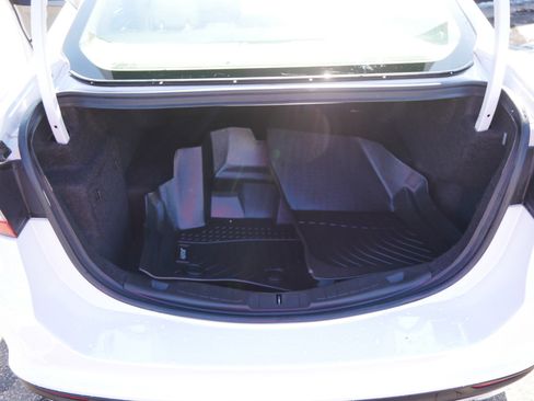 Used 2016 Ford Fusion SE image 18