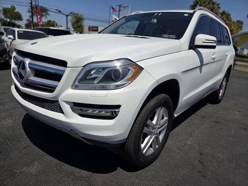 Used 2014 Mercedes-Benz GL 450 4MATIC image 3