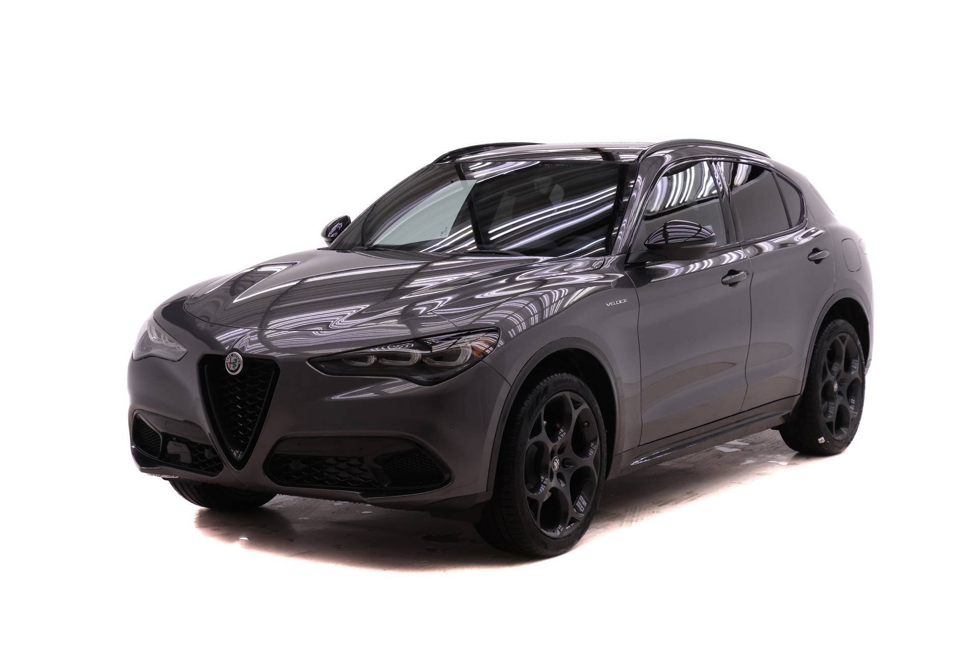 New 2026 Alfa Romeo Stelvio Sprint AWD/4WD image 2