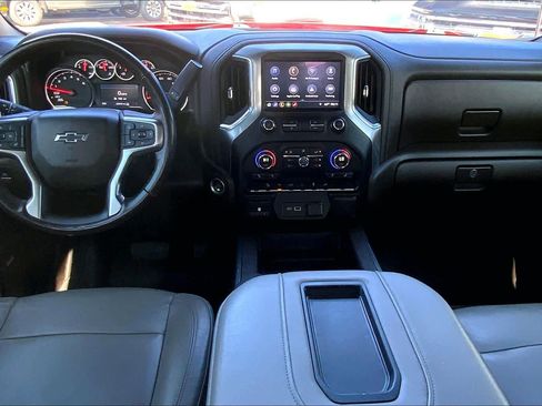 Used 2019 Chevrolet Silverado 1500 RST image 16
