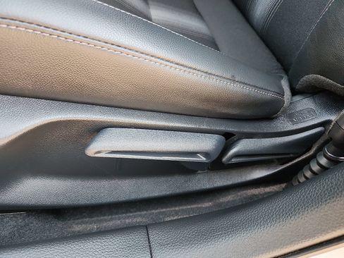 Used 2025 Honda Civic Sport image 14