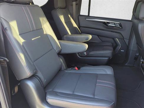 Used 2026 Chevrolet Suburban RST w/ Comfort Package RWD image 21