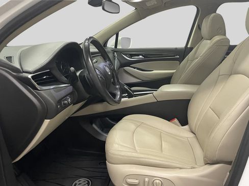Used 2019 Buick Enclave Essence AWD/4WD image 17