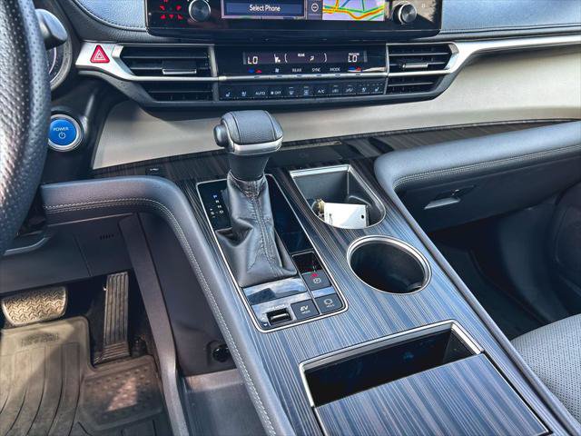 Certified 2021 Toyota Sienna Limited AWD/4WD image 17