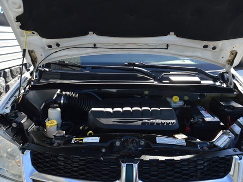 Used 2013 Dodge Grand Caravan SE image 44