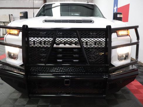 Used 2022 Chevrolet Silverado 2500 Custom w/ Custom Value Package AWD/4WD image 22