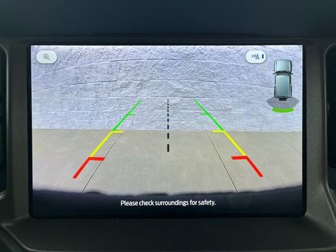 New 2025 Ford Bronco Badlands image 9