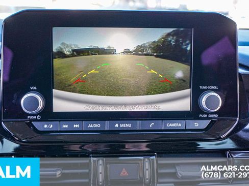 Used 2024 Nissan Pathfinder SV image 36