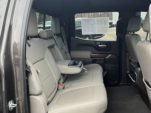 Used 2021 GMC Sierra 1500 SLT w/ SLT Convenience Package image 17