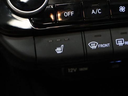 Certified 2025 Hyundai Elantra SEL image 5