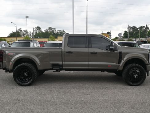 Used 2026 Ford F450 Platinum w/ Platinum Plus Package AWD/4WD image 11