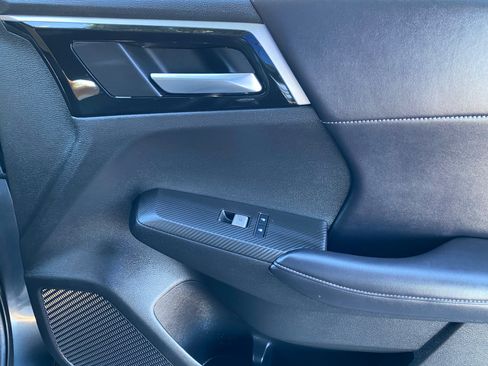 Used 2024 Mitsubishi Outlander SE Black Edition image 56