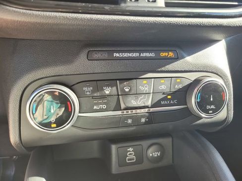 Certified 2025 Ford Escape ST-Line image 23