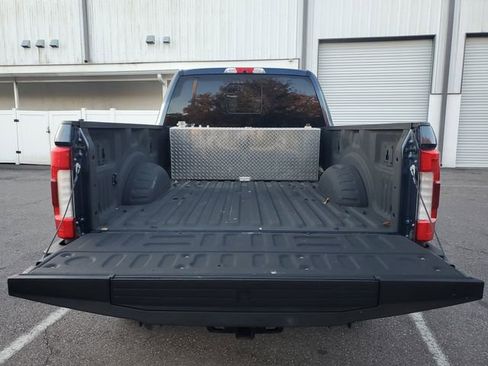 Used 2018 Ford F250 Lariat w/ Lariat Ultimate Package image 9