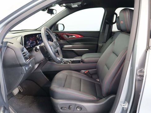 Used 2026 Chevrolet Traverse Z71 AWD/4WD image 8