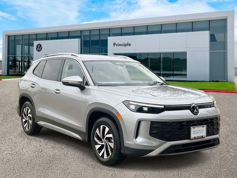 New 2026 Volkswagen Tiguan S FWD image 2