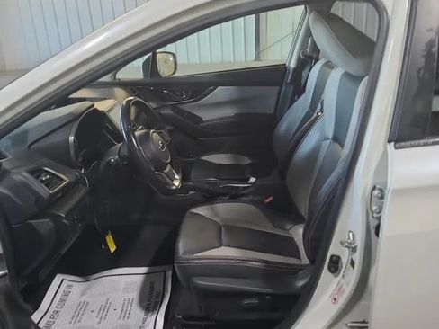 Used 2019 Subaru Crosstrek 2.0i Limited w/ Moonroof Package w/Navigation AWD/4WD image 9