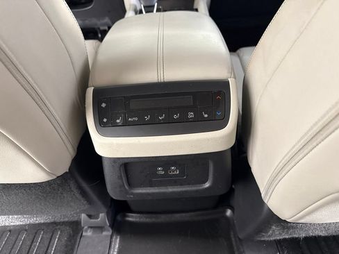 Used 2023 Nissan Pathfinder SL w/ SL Premium Package AWD/4WD image 38