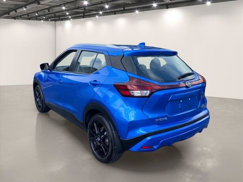 Used 2023 Nissan Kicks SV FWD image 5