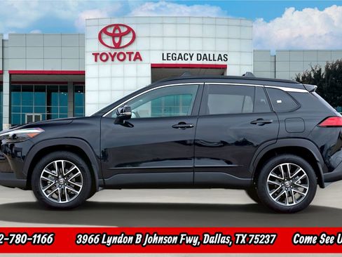 Used 2026 Toyota Corolla Cross XLE FWD image 7