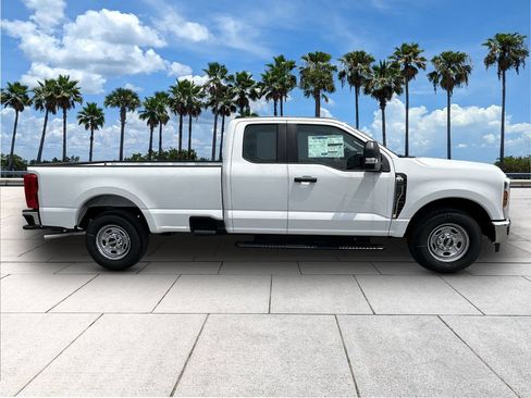 New 2026 Ford F250 XL w/ XL Driver Assist Package RWD image 3