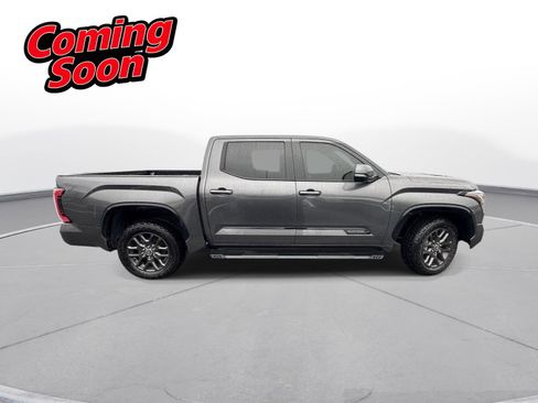 Used 2023 Toyota Tundra Platinum image 5