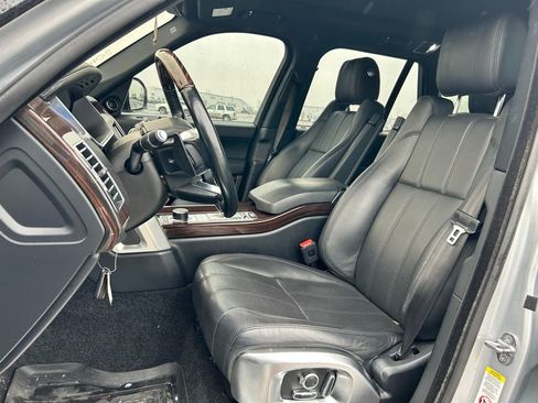 Used 2016 Land Rover Range Rover Supercharged image 12