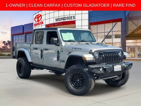 Used 2022 Jeep Gladiator Sport AWD/4WD image 1