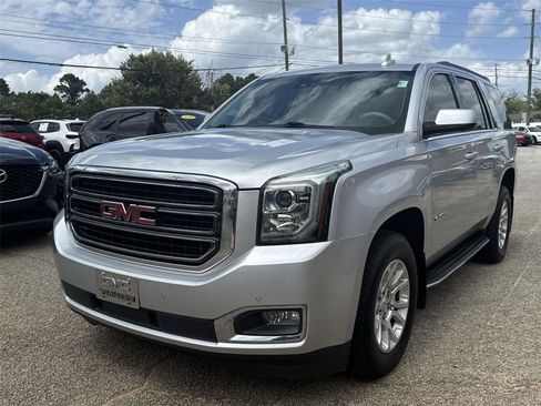 Used 2017 GMC Yukon SLT RWD image 3