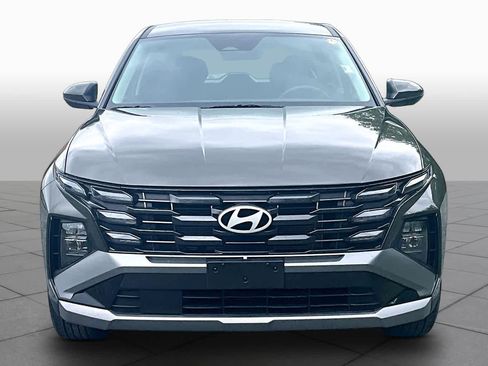 Used 2025 Hyundai Tucson SE FWD image 4