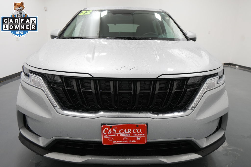 Used 2022 Kia Carnival LX FWD image 2