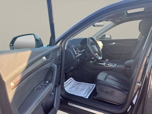 Used 2021 Audi Q5 2.0T Premium Plus w/ Premium Plus Package image 24