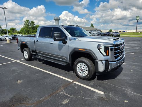 Used 2025 GMC Sierra 2500 SLE w/ SLE Convenience Package AWD/4WD image 9