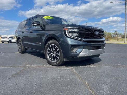 Certified 2025 Ford Expedition Max Platinum image 2