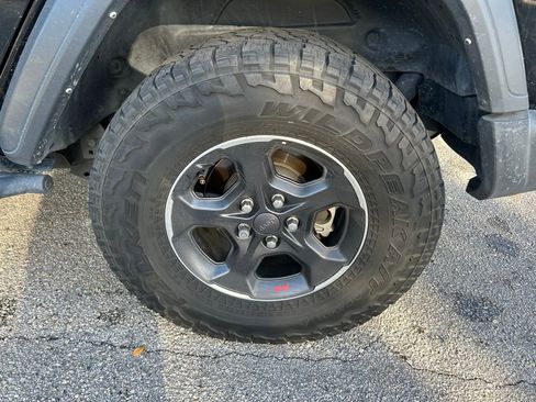 Used 2023 Jeep Wrangler Sport S w/ Sun And Sound Package image 9