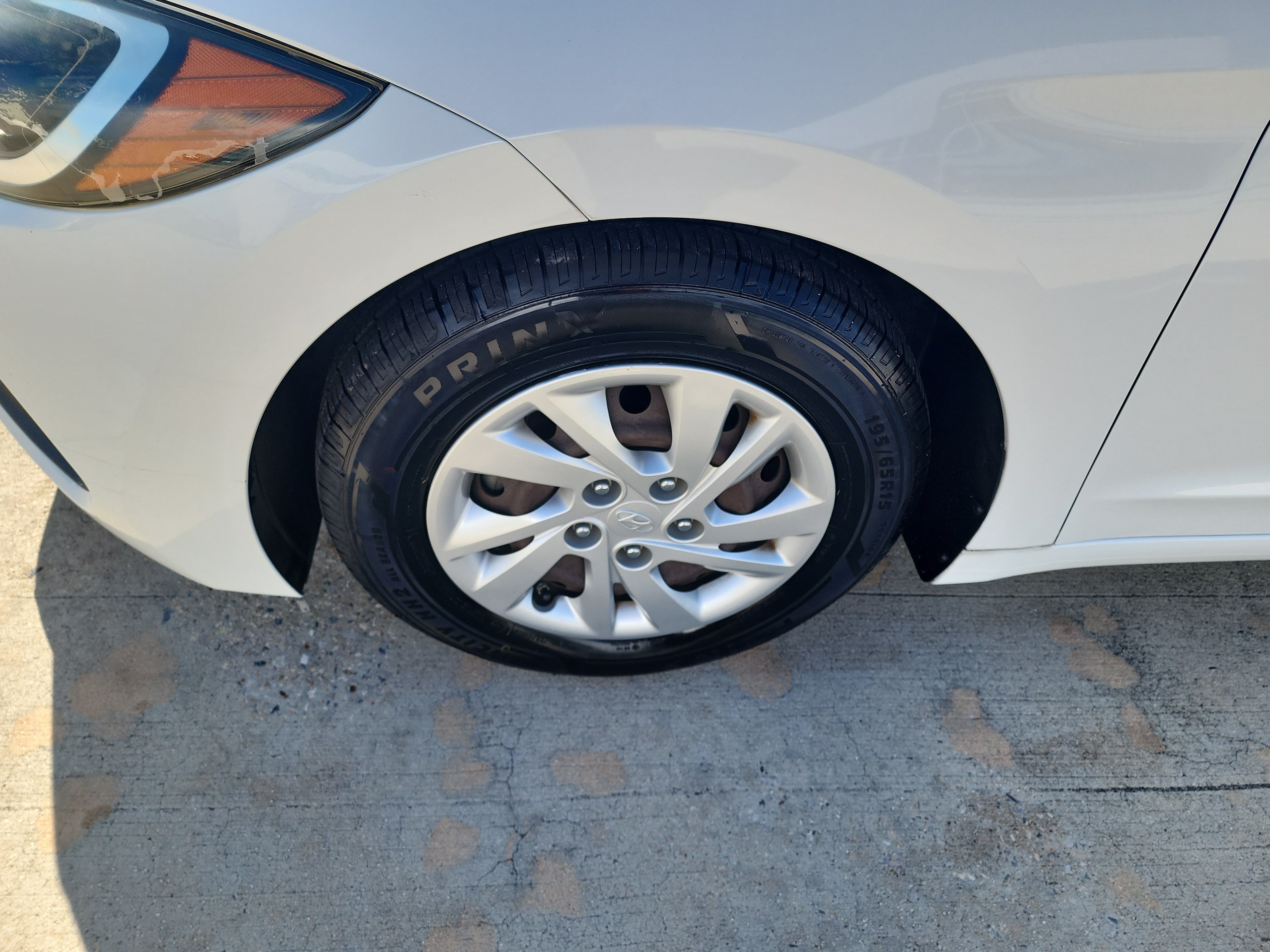 Used 2017 Hyundai Elantra SE FWD image 20